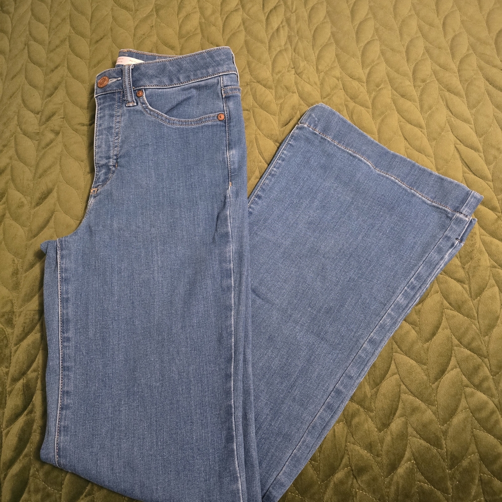 LC Lauren Conrad Light Blue Straight Leg Jeans